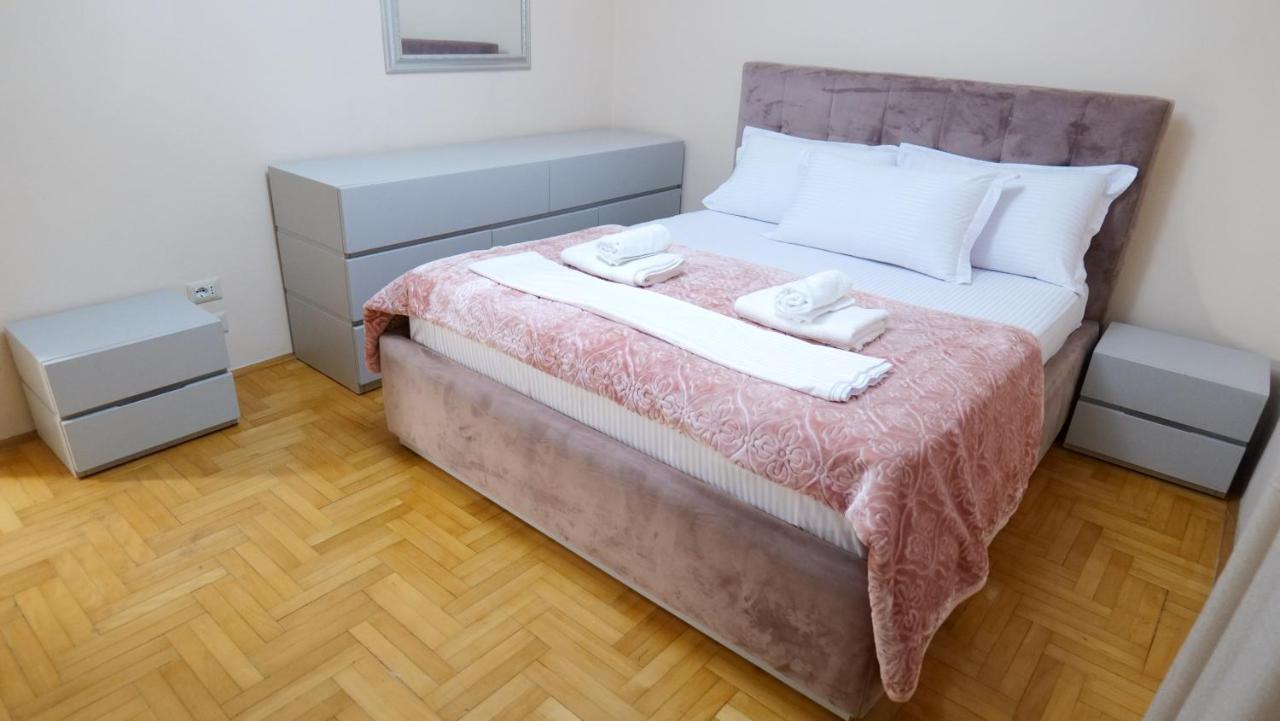 City Center Apartment Niko 04 Tirana Exterior foto